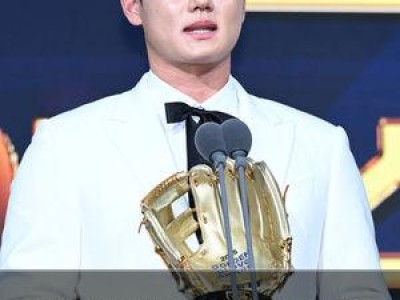 김주원 골든글러브로 최고 유격수 입증