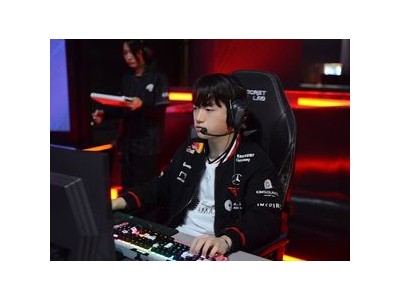 T1 농심 꺾고 플레이오프 진출 확정